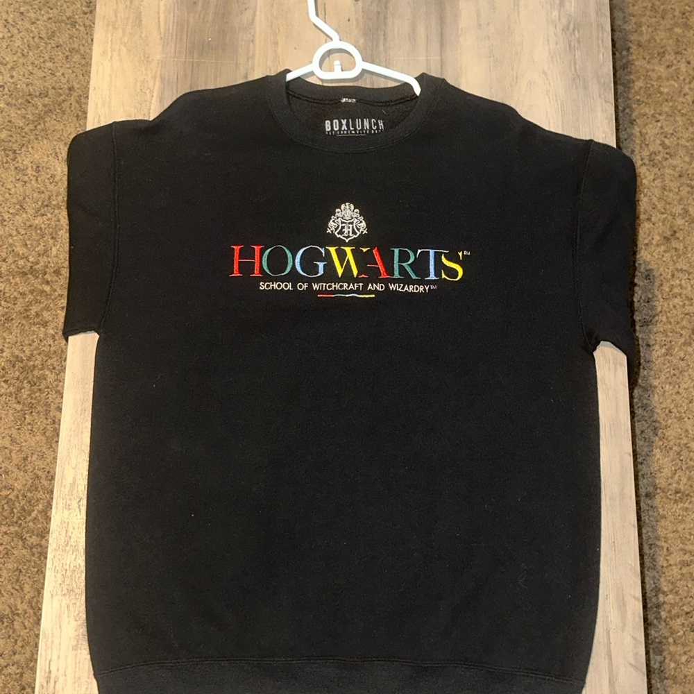 BoxLunch Hogwarts Black Crewneck Sweater